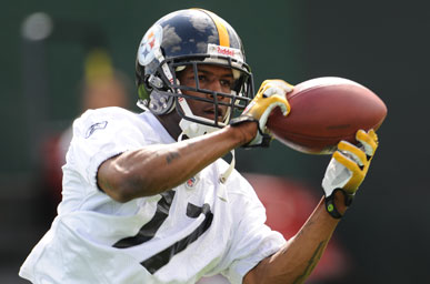 Steelers' Ramon Foster Assured That Santonio Holmes Is Now